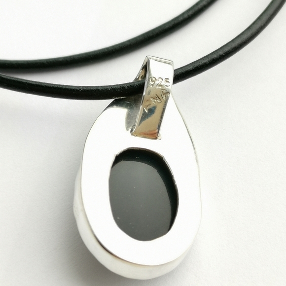 NWT Black onyx sterling silver pendant necklace - Picture 2 of 5